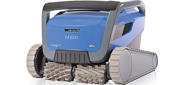 Dolphin M600 Pool Vacuum Cleaner